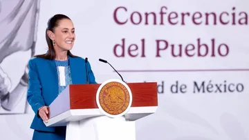 La presidenta Sheinbaum anunció medidas para evitar aumentos en la gasolina y el diésel en México.