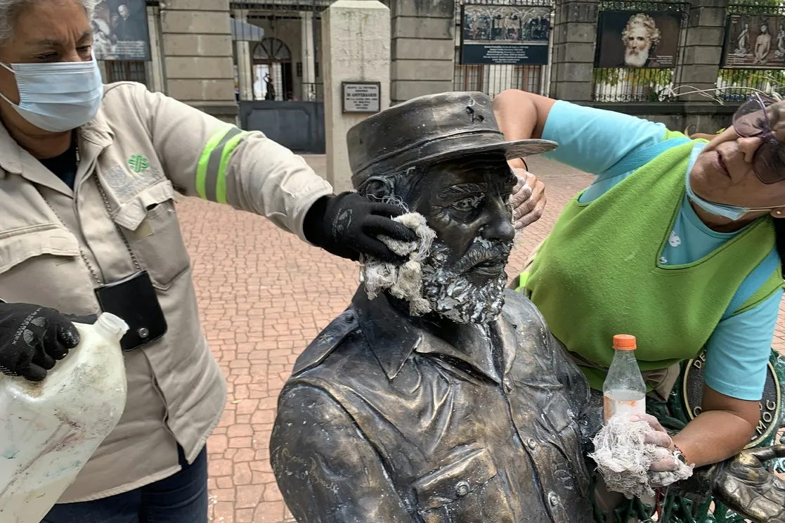 Inician carpeta por vandalismo contra estatuas de Fidel Castro y el ‘Che’