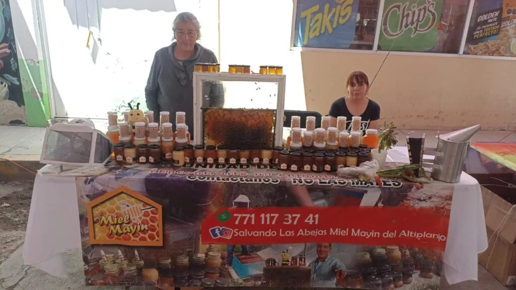 Productores hidalguenses reportan buenas ventas durante la la 44 Muestra Gastronómica de Santiago de Anaya