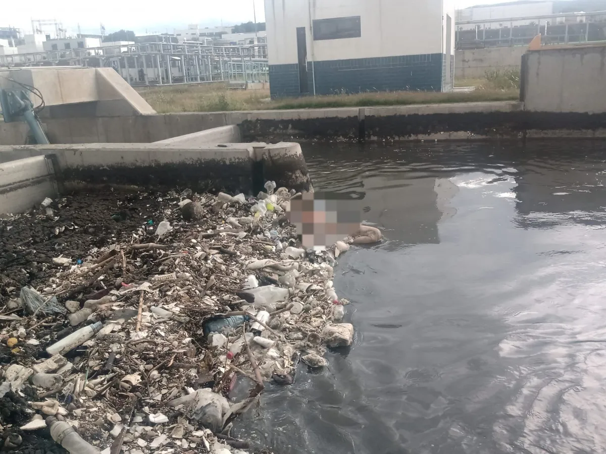 Hallan cuerpo en aguas residuales en Atotonilco de Tula