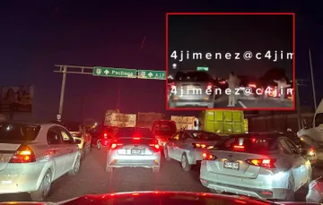 Captan pelea entre automovilistas en la México-Pachuca; dejan a hombre inconsciente | VIDEOS