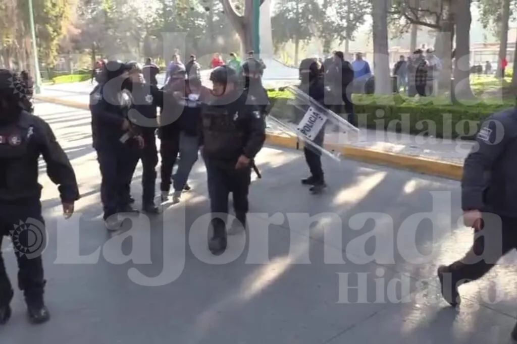 Conato y detenidos tras operativo en planta Cruz Azul Hidalgo