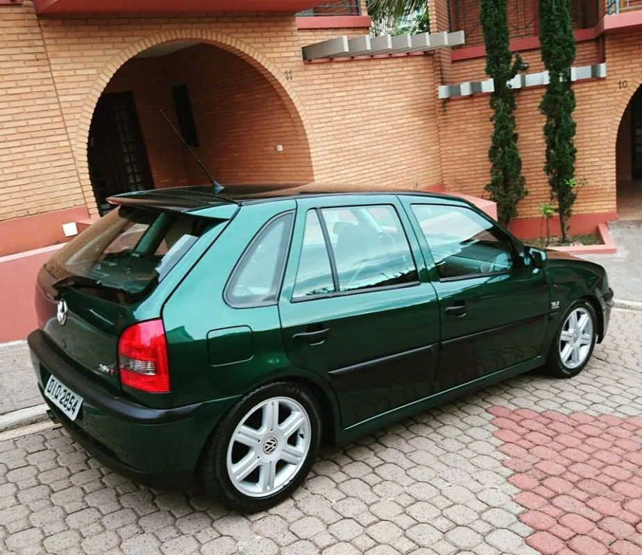 iPhone 13 con lo que cuesta te podrías comprar estos autos usados