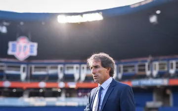 Foto de Guillermo Almada, entrenador que alcanzó las 50 victorias con Pachuca.