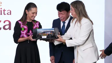 KIA invertirá 649 millones de dólares en México para fabricar el vehículo eléctrico EV3, generar hasta 2 mil empleos e impulsar la producción sustentable.