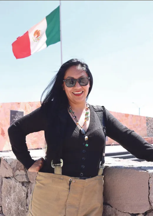 Mujer, madre y bombera:  la historia de Ximena López  