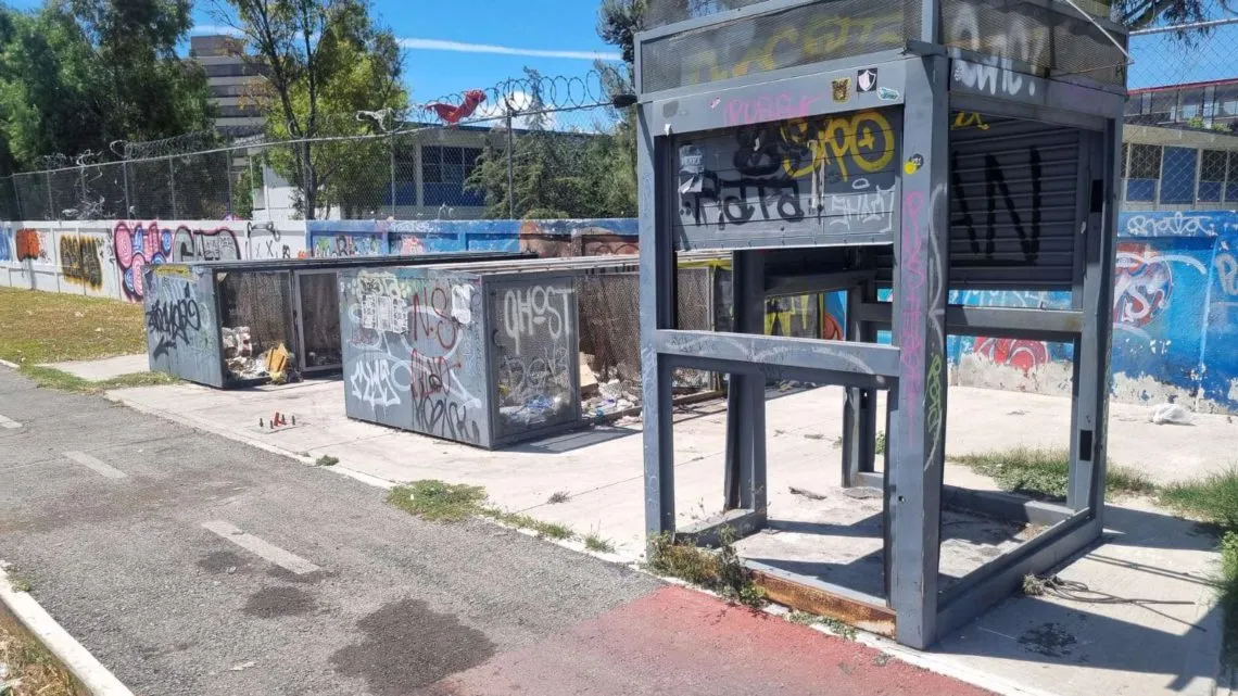 Pachuca: retiran módulos abandonados de renta de bicicletas