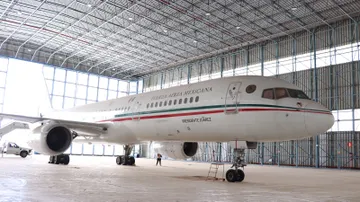 Avión presidencial se podrá rentar para bodas y XV años, anuncia AMLO