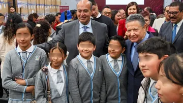 Estudiantes de Hidalgo regresan a clases