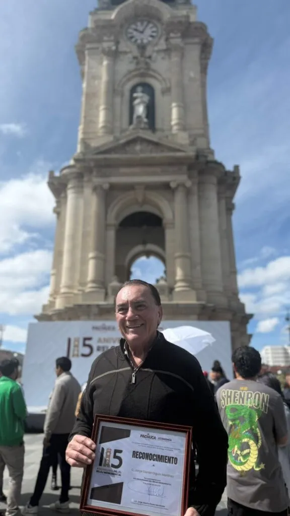 Jorge Daniel Olguín, 31 años cuidando el Reloj Monumental de Pachuca