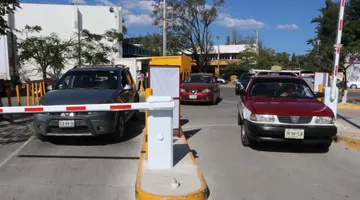 ¿Ayuntamientos multarán a estacionamientos por cobros excesivos? Esto proponen