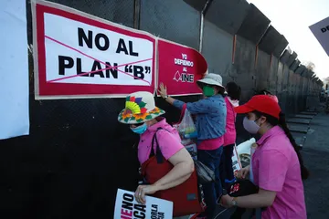 Alcaldes panistas y titular del IEEH impugnan Plan B