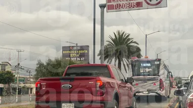 Multas por invadir carril del Tuzobús