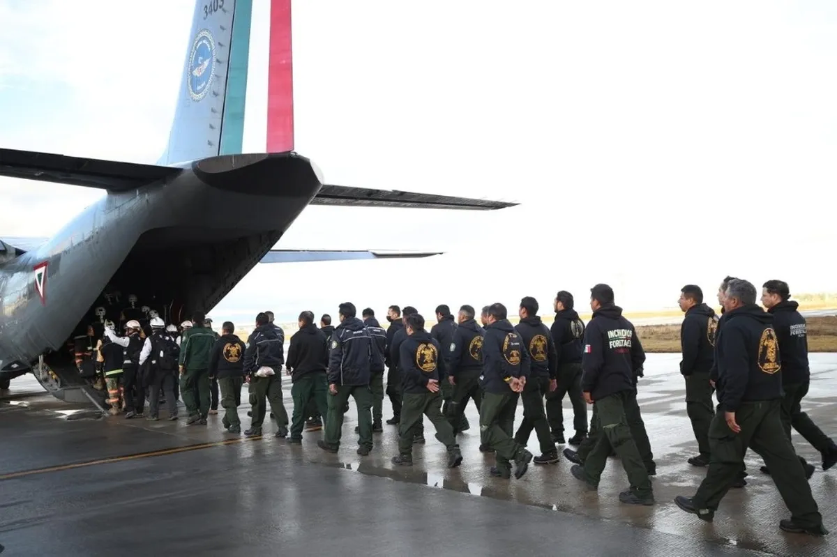 Anuncia Sheinbaum que ayuda humanitaria sale a Los Ángeles tras incendios