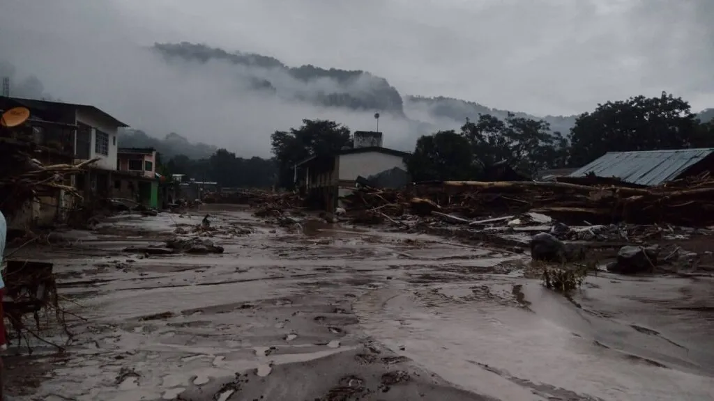 Tianguistengo: comunidad de Tlacolula destrozada por desbordamiento de río | FOTOS