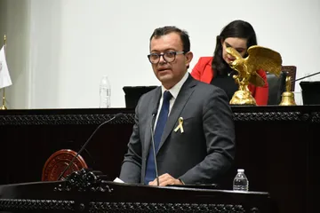 Presentan iniciativa en Hidalgo para castigar el abandono de cónyuge con prisión