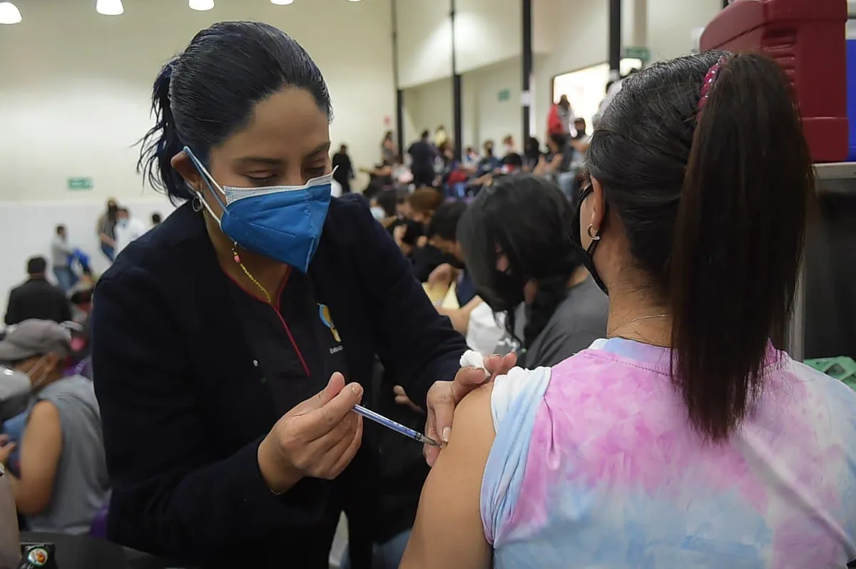 Vacuna refuerzo Covid: anuncian refuerzo a ‘treintañeros’ en 51 municipios