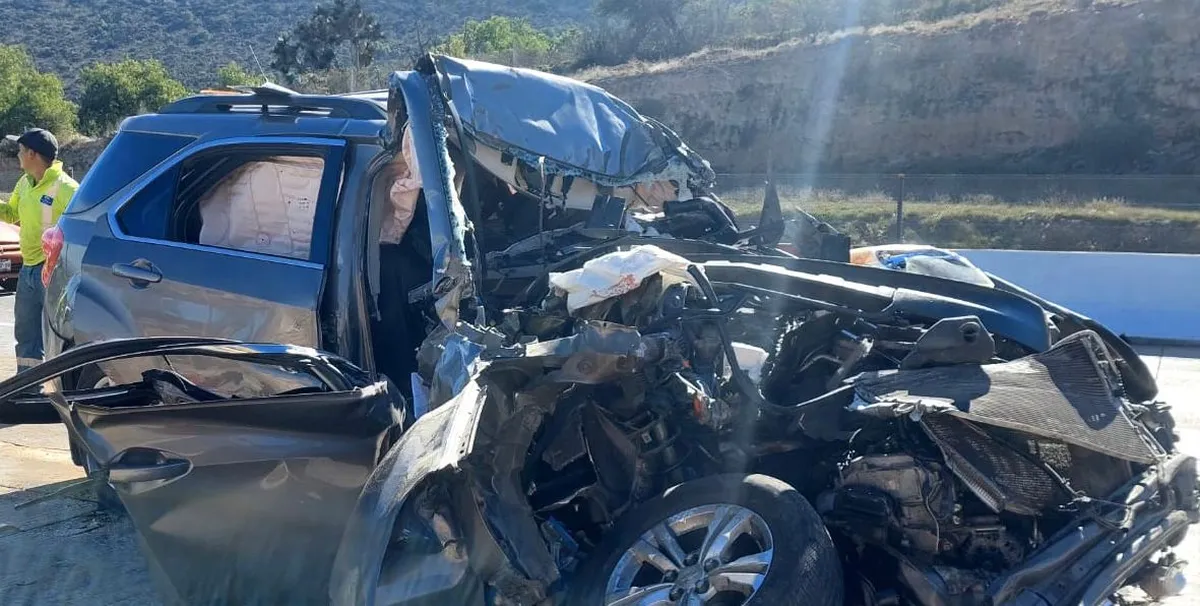 Choque en autopista Arco Norte deja dos heridos graves