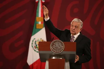Bloque conservador no quiere que ciudadanos elijan consejeros: AMLO