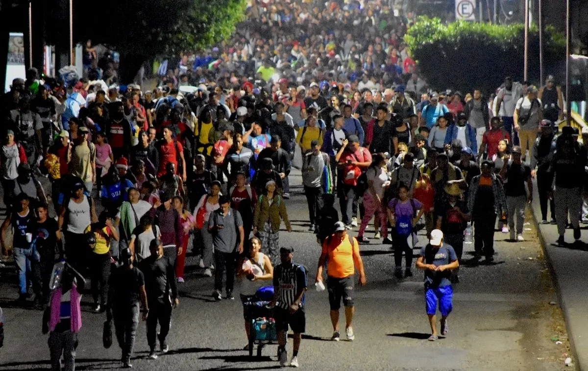 Sale nueva caravana migrante pese a restricciones en EU