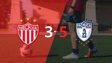 Hat-trick de Salomón Rondón guía triunfo de Pachuca ante Necaxa