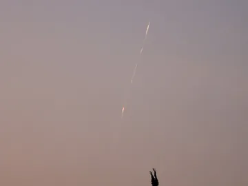 VIDEO | Captan caída de meteorito en Pachuca