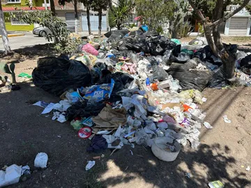 Por riesgo a manantial, habitantes protestan en Pachuca contra nuevo basurero regional de Tula