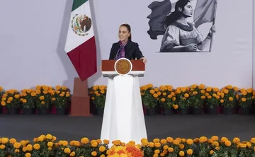 En el salón tesorería del Palacio Nacional; la Presidenta Claudia Sheinbaum Pardo ofreció la mañanera del pueblo.