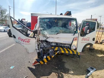Accidente en la Tula-Actopan deja dos heridos