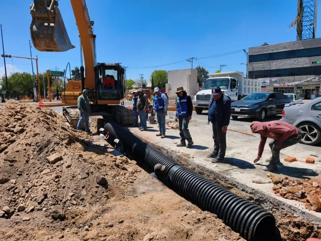 Tizayuca moderniza drenaje pluvial en zona industrial tras 40 años de inundaciones