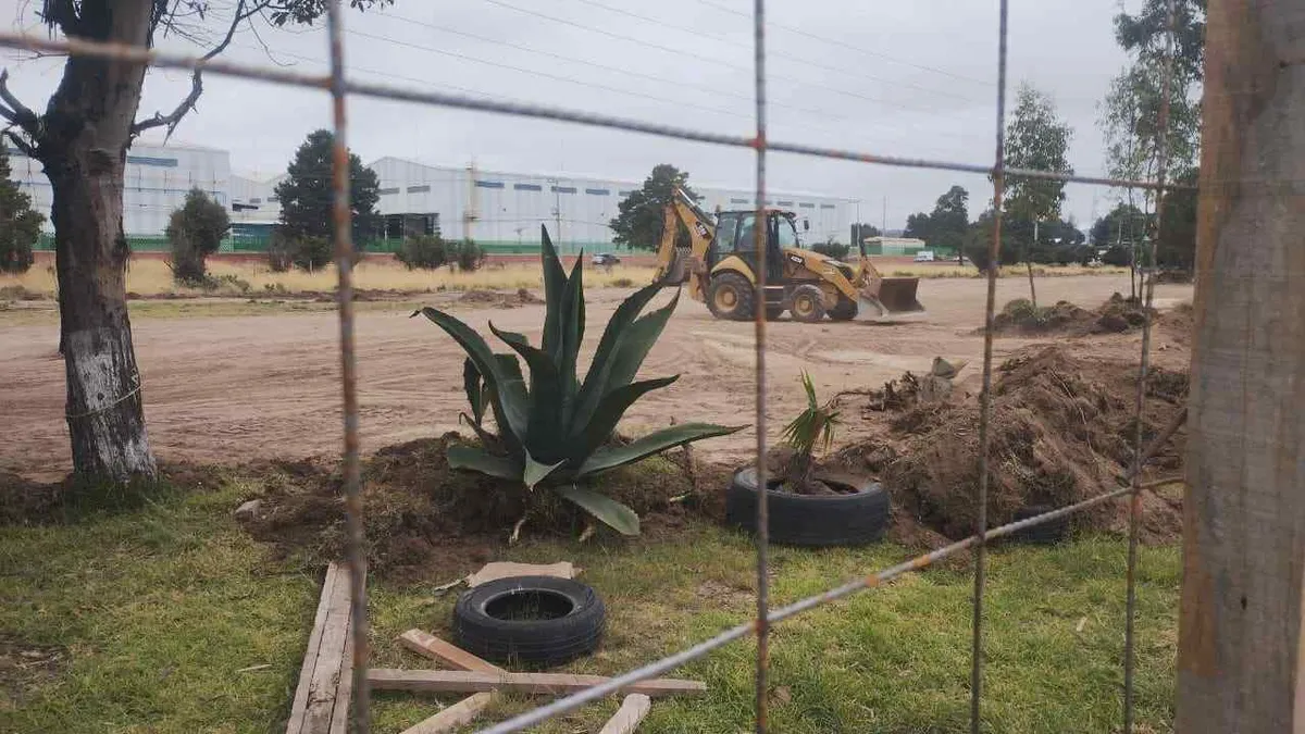 Denuncian ecocidio en construcción de casas del Bienestar en Tepeapulco; protesta continúa