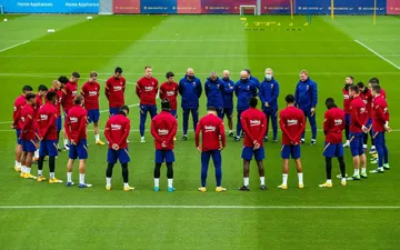 Barça y jugadores acuerdan rebaja salarial de 122 millones de euros
