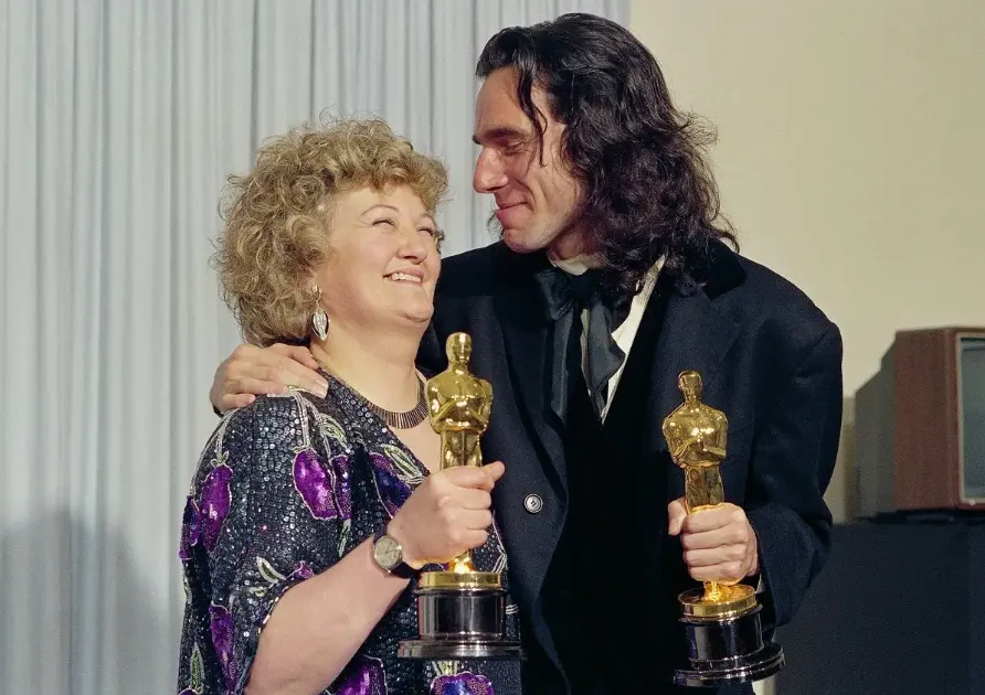 Falleció Brenda Fricker, actriz ganadora del Oscar; interpretó a la “mujer de las palomas” de ‘Mi pobre angelito 2’