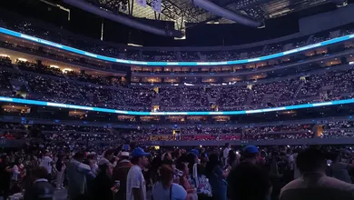 Albañiles celebrando con música en la Arena México