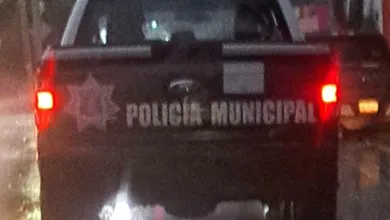 Patrulla sin placas en Tula