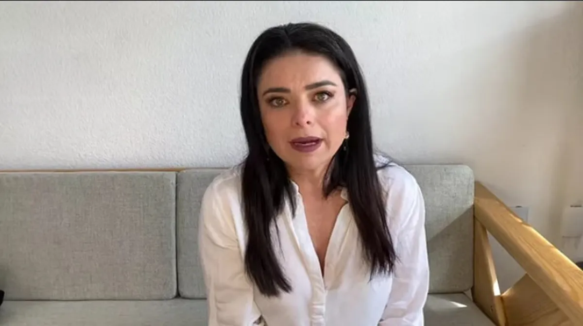 Violeta Isfel cierra temporalmente su restaurante de hamburguesas en Tizayuca