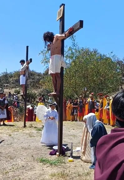 Fervor y tradición: los viacrucis de Hidalgo cumplen décadas de fe
