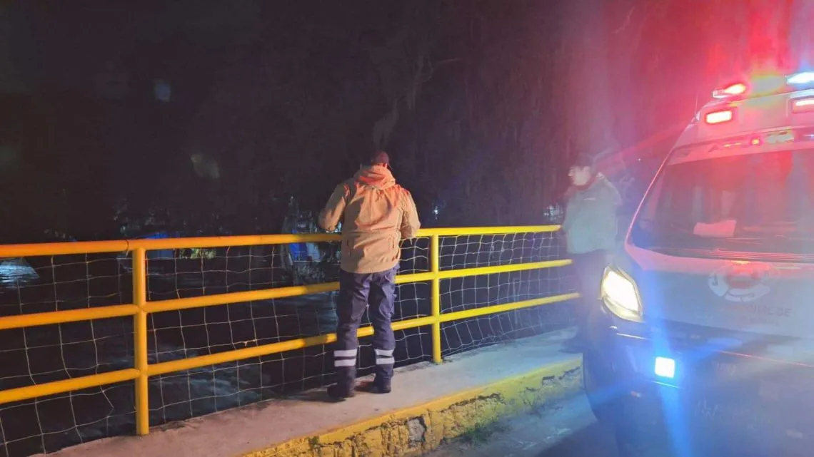 Tezontepec de Aldama: balneario Huemac se inunda por desborde de río