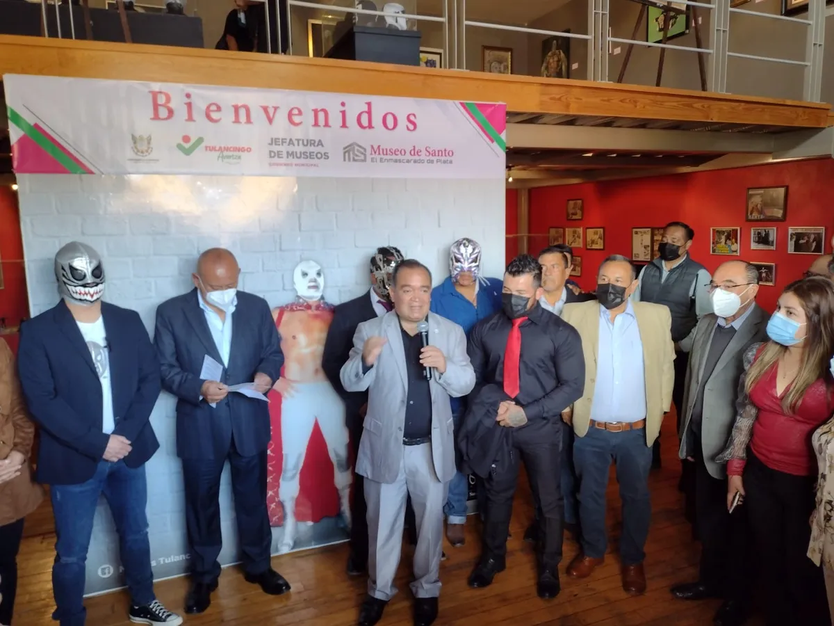Conmemoran a Rodolfo Guzmán con la exposición “El Santo, ídolo de la lucha libre”