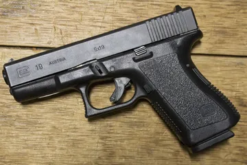 Cae sujeto con arma de uso exclusivo del ejército en Tlaxcoapan
