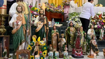 Devoción y agradecimiento reúnen a cientos de fieles de San Judas Tadeo en Carboneras