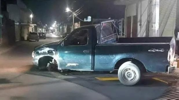 Actopan: conductor en estado de ebriedad choca contra patrulla e intenta fugarse