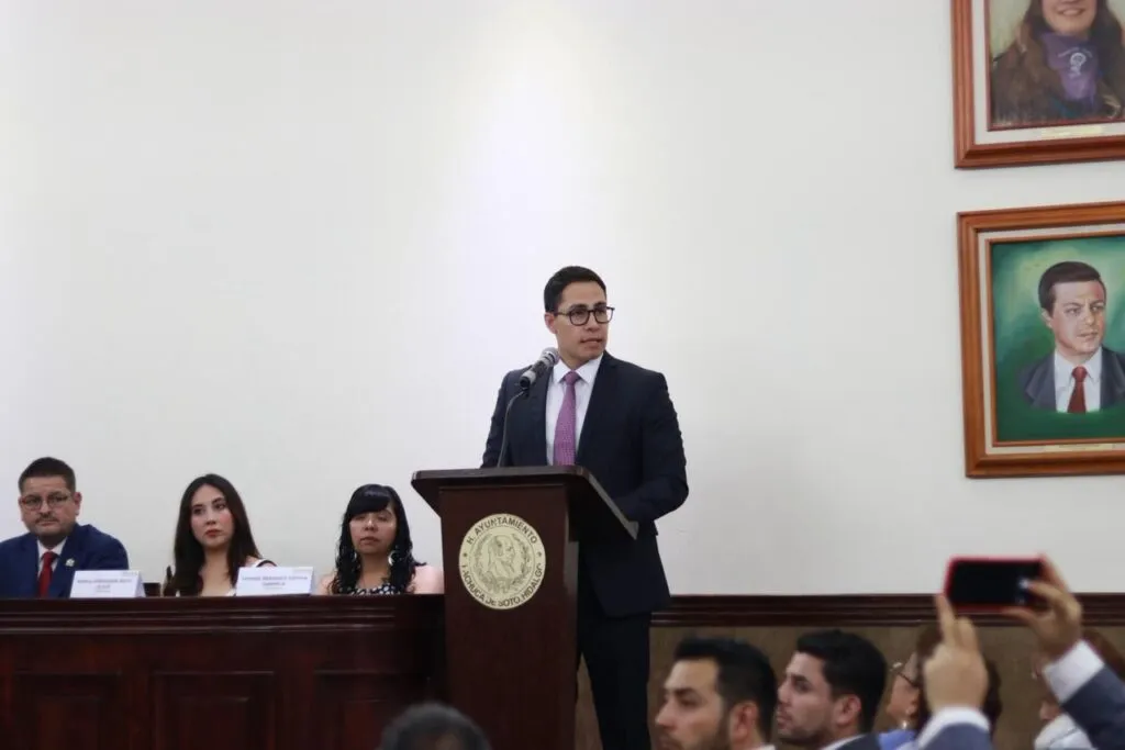 Primer Informe de Gobierno: Jorge Reyes expone resultados en Pachuca
