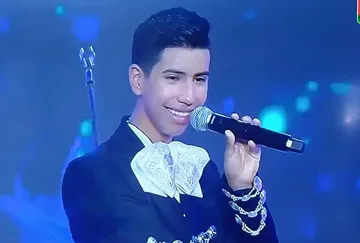 Rodrigo busca recursos para cantar en Italia y Kazajistán