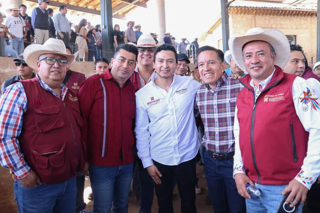 Productores del Altiplano Hidalgo respaldan a Julio Menchaca; suman más de 3 mil 500 cebaderos