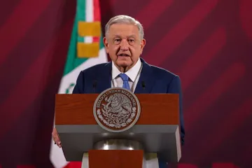 Cuestiona AMLO actuación del ministro Aguilar