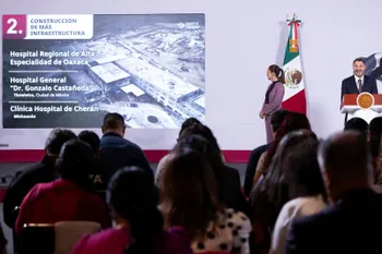 Claudia Sheinbaum durante presentación del plan de infraestructura hospitalaria
