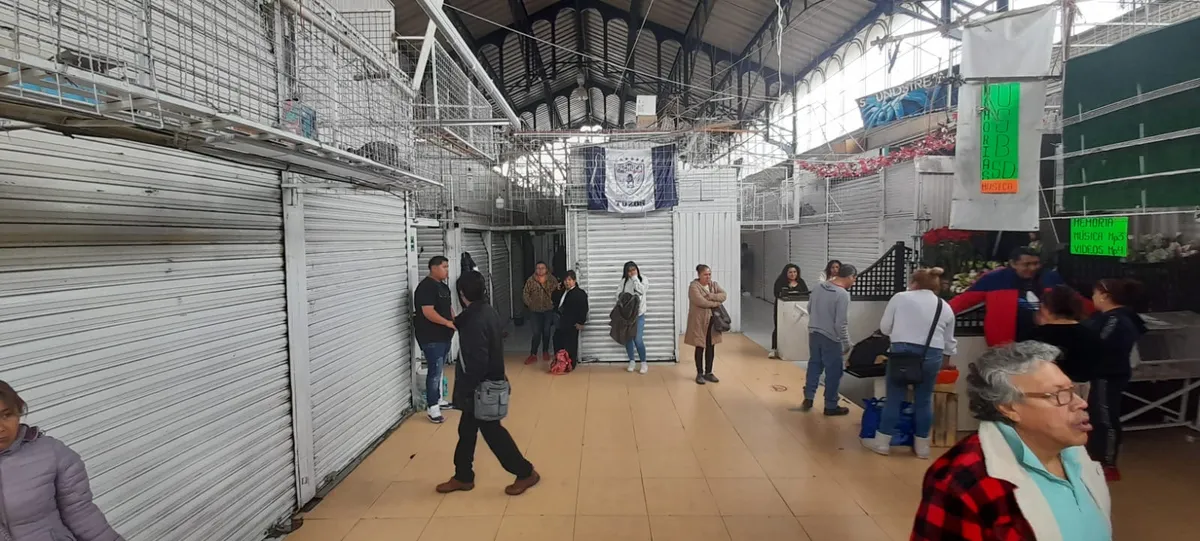 ‘La Fayuca’: comerciantes amagan con vender en la calle