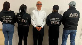 Detención de exdirector de Pemex
