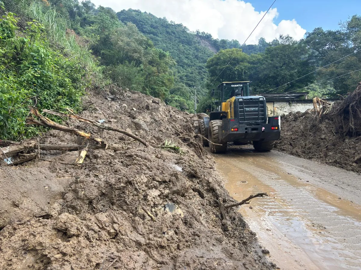 abren caminos en Hidalgo